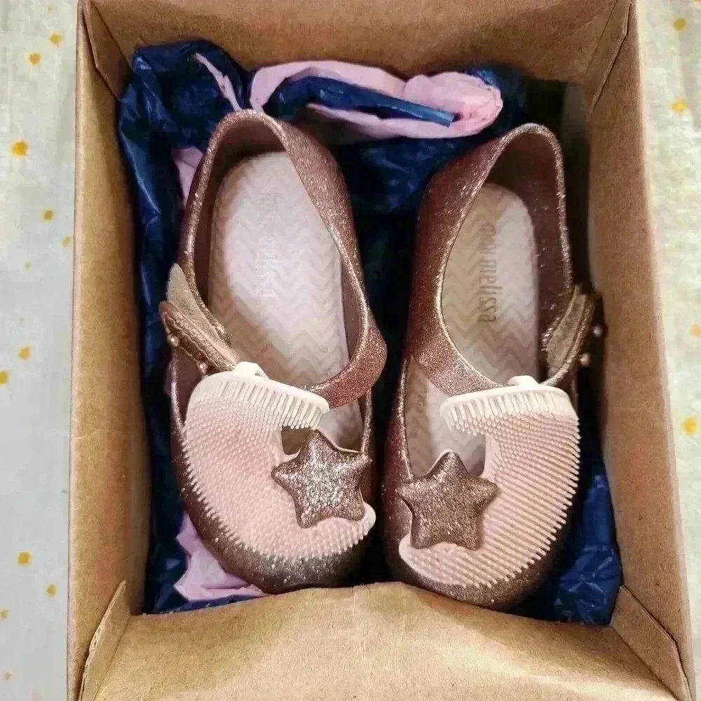 Mini Melissa shape otherwise